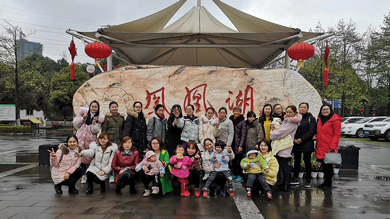 意大利贵宾会祝所有女神节日快乐